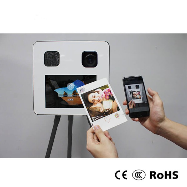 RetroSnap Portable Vintage Photo Booth