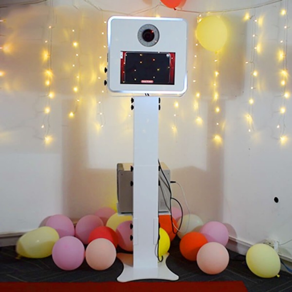 15.6” LG Touch Screen Selfie Mirror Photo Booth